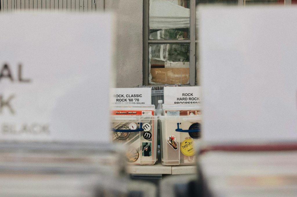 Vinyl Records Hit $1 Billion Sales Milestone in US