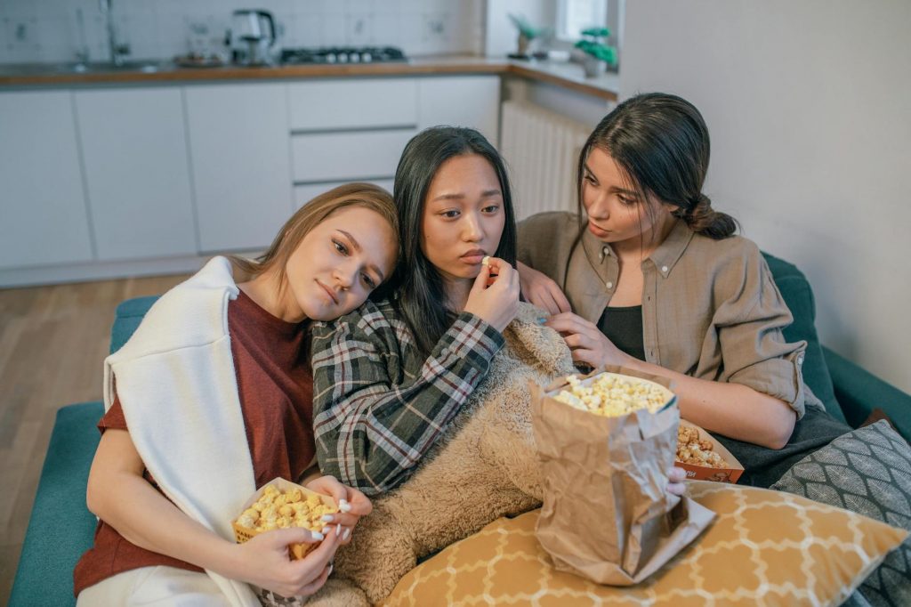 Netflix vs Paramount: Inside the Warner Bros. Deal Drama