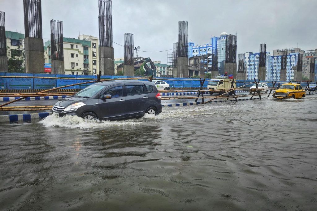 Nagpur Drowns in Heavy Rain: 200mm Downpour Floods Streets