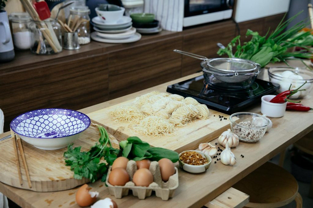 Induction Cooker Stocks Surge 14% Amid Market Downturn