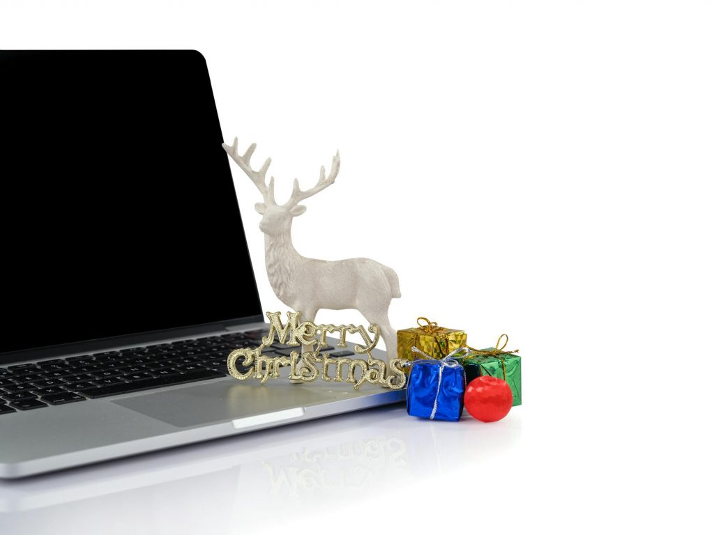 Hollywood Shocker: Small Film Beats Big Sequels at Christmas Box Office