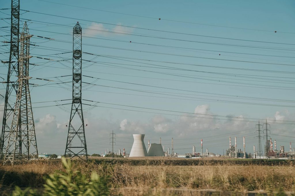 UP cuts power sector debt by a quarter in 5 years