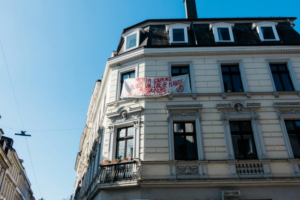 Why Kochi Removed Modi Welcome Banners: HC Order Explained