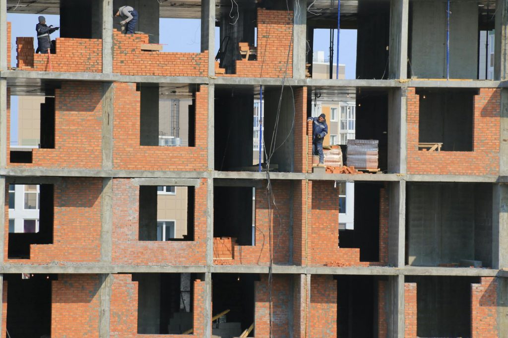 Maharashtra Builders Must Save 3 Years’ Rent Before Redevelopment