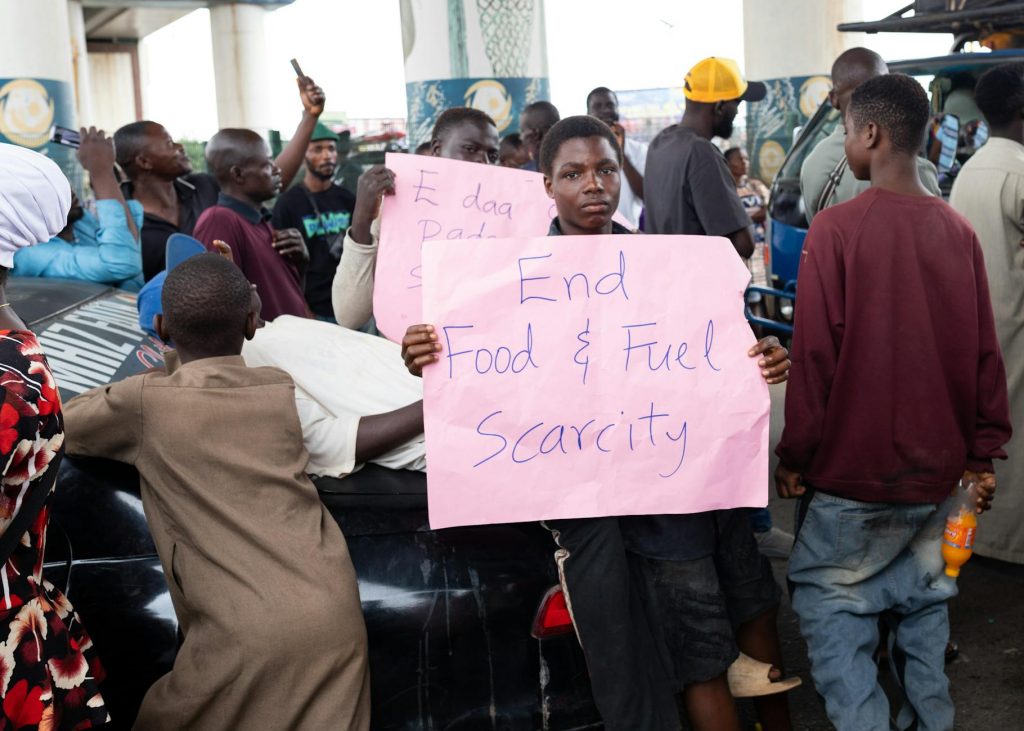 Congress hits streets in Bhopal over rising fuel and LPG costs