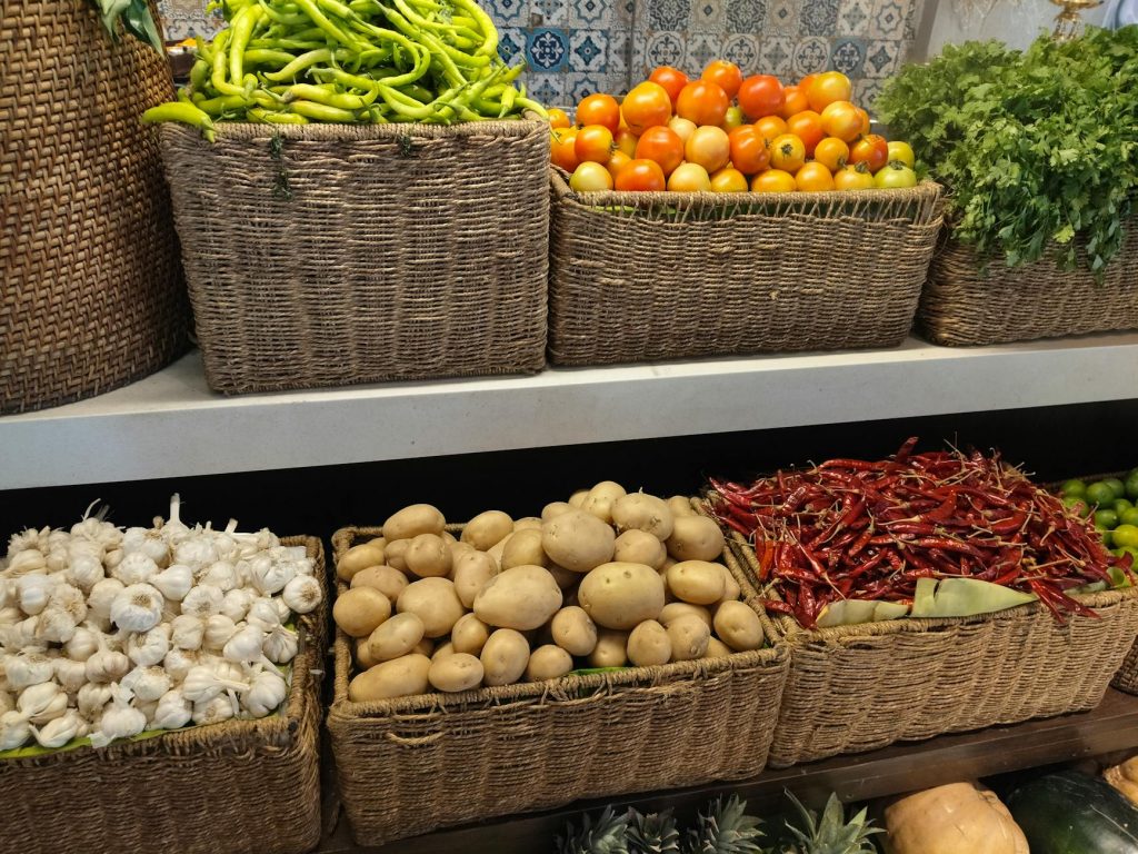 హైదరాబాదు కంపల్లిలో బిగ్ బాస్కెట్ గిడ్డంగిలో లైసెన్సు లోపాలు, ఆహారం సరఫరా నిబంధనల ఉల్లంఘన