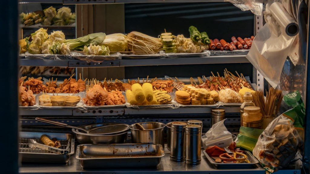 పంట్రీలో ఏమి ఉంది? అడల్టరేటెడ్ సత్యాన్ని కరిచెయ్యండి