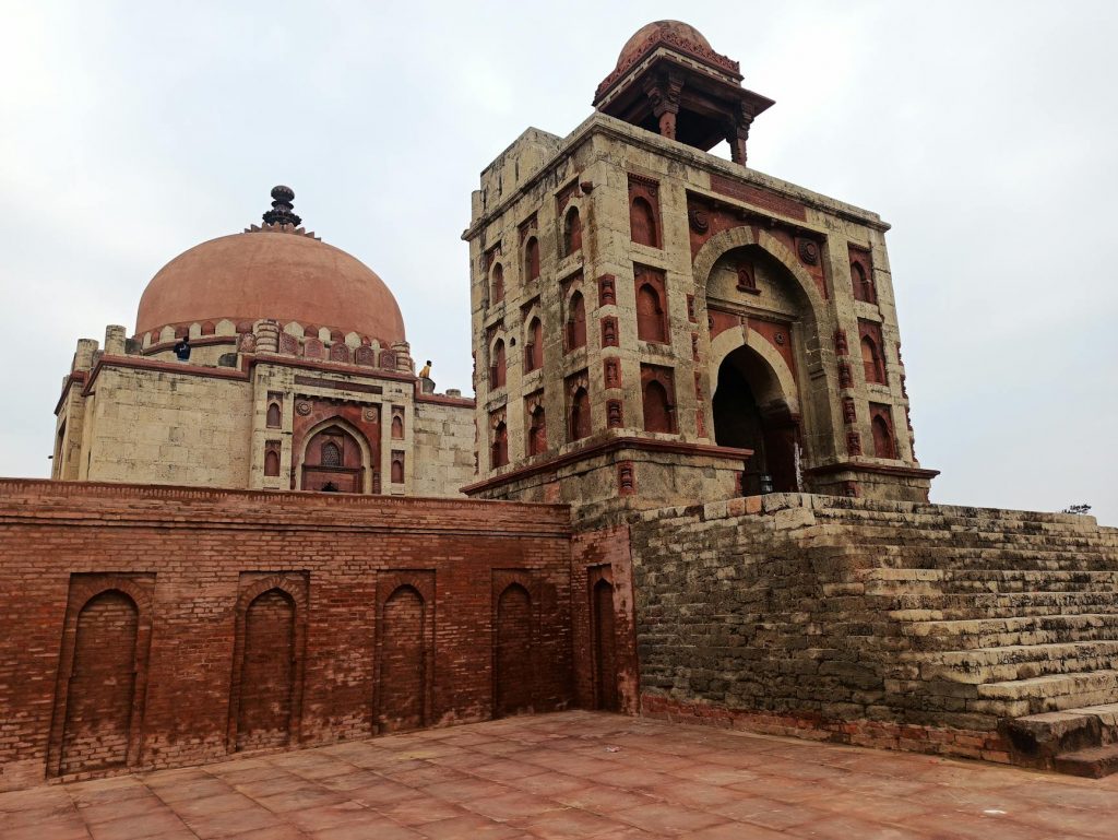 Nagpur Curfew After Clashes Over Aurangzeb Tomb Dispute