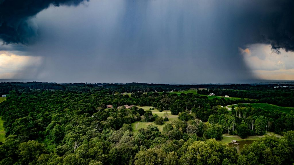 Kolkata Weather Alert: Relief Coming as Thunderstorms Hit Heat-Struck Bengal