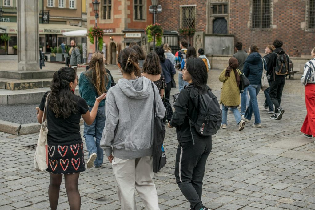 Foreign Tourist’s India vs China Comparison Sparks Social Media Debate