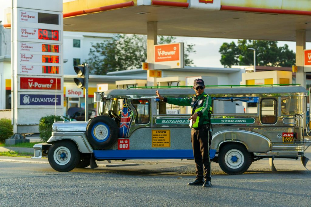 Pakistan Cuts Petrol Prices After Massive Public Backlash