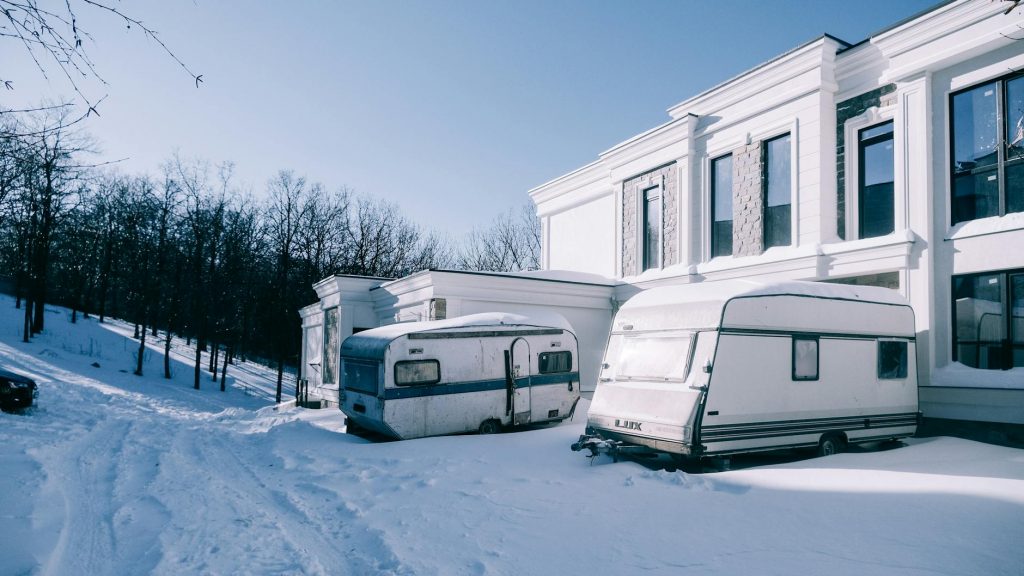 Mahesh Babu Praises Dacoit Trailer With Adivi Sesh