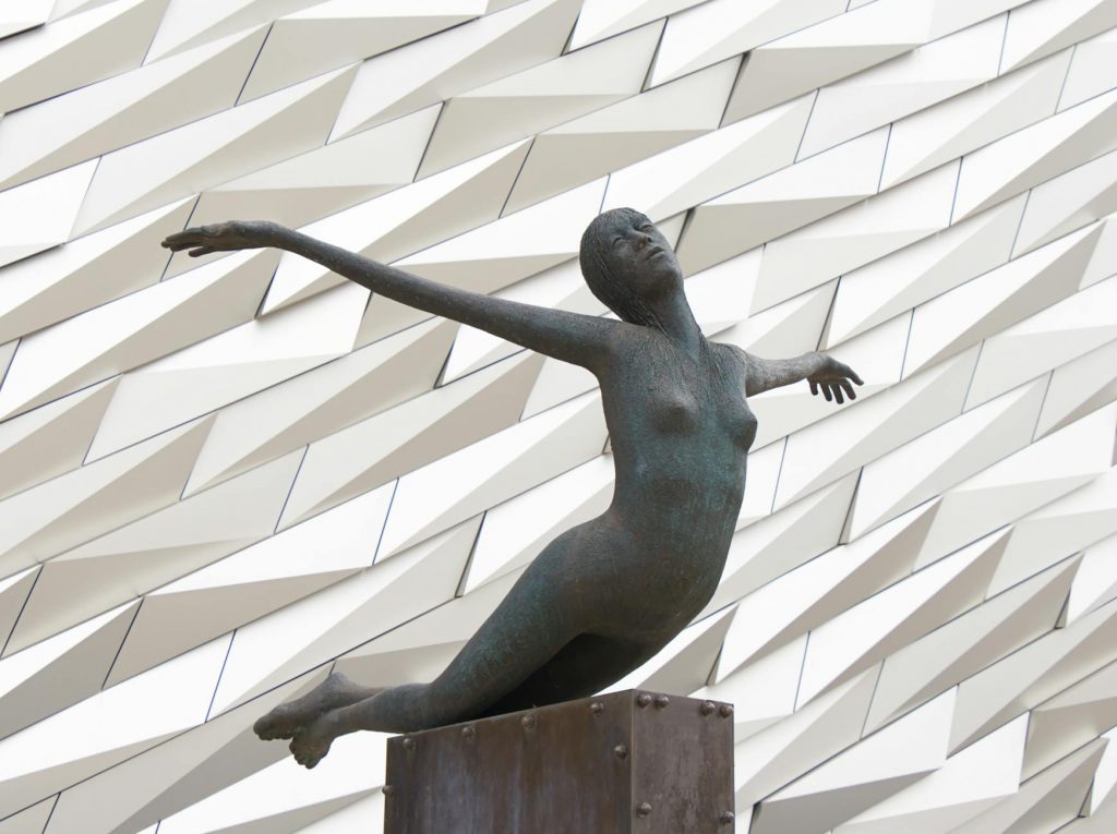 154.2 KPH Thunderbolt Stuns RR, Who’s Behind It?