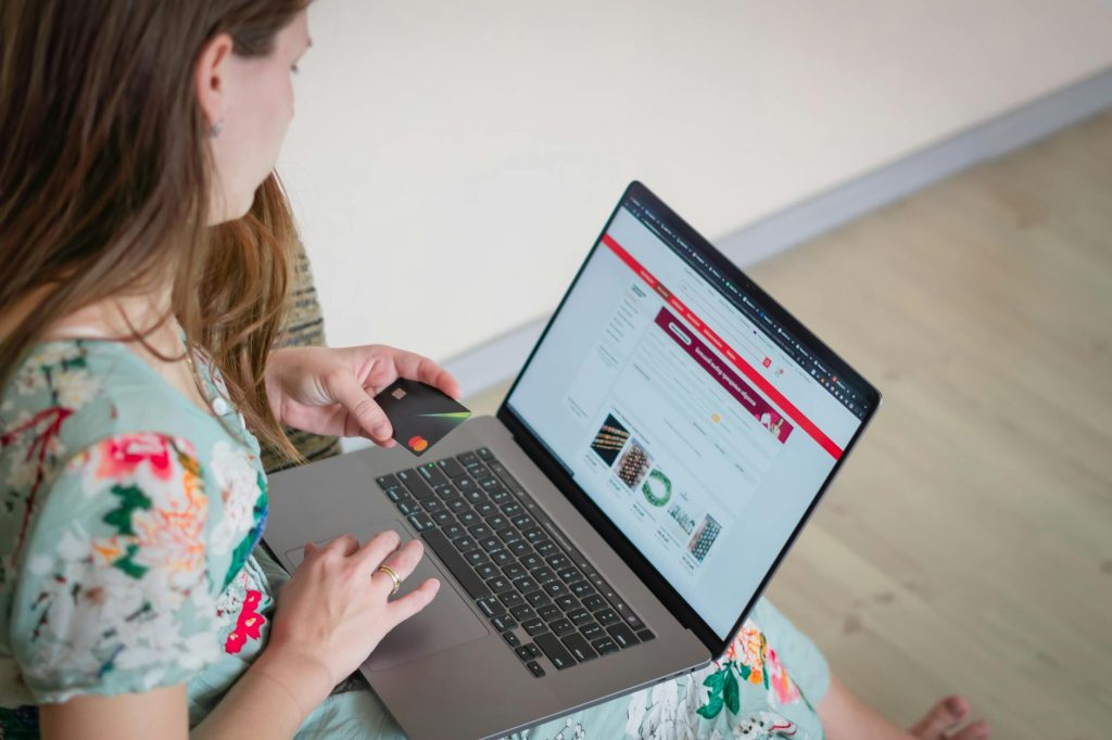 Online Snooping Just Got a Whole Lot Sneakier