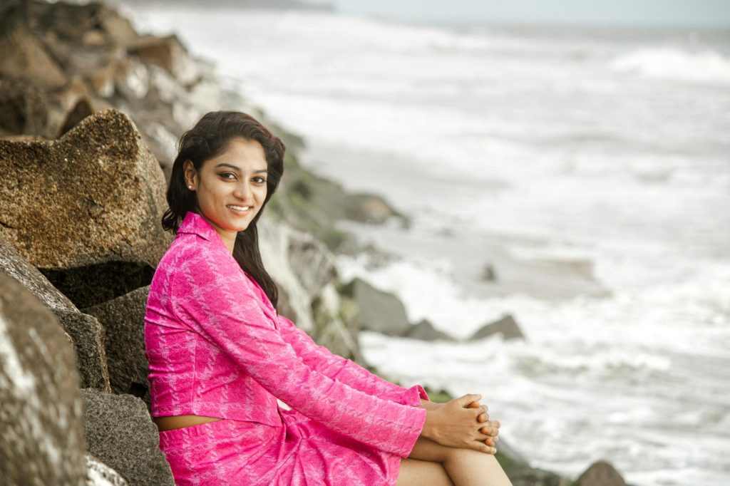 Shriya Kontham: From Small Town to Telugu Cinema Sensation