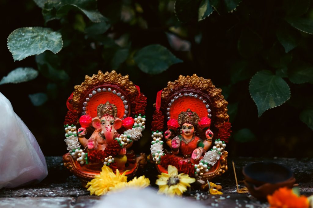 DKS Assures Gruha Lakshmi, Gruha Jyothi Schemes Will Continue