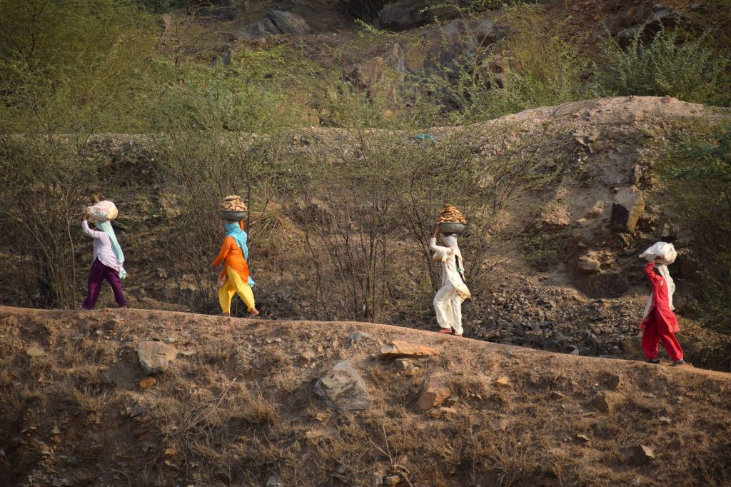 India’s Work-Life Dilemma: A Couple’s Honest Comparison Sparks Nationwide Debate