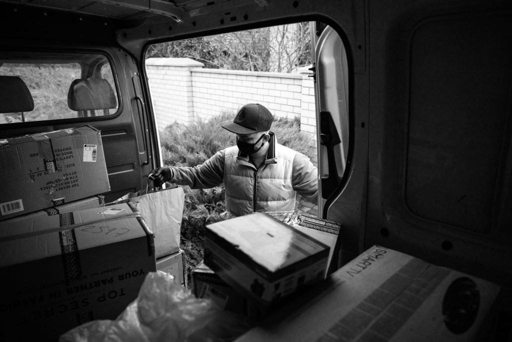 Danny Pintauro’s New Job as Amazon Delivery Driver: A Reality Check