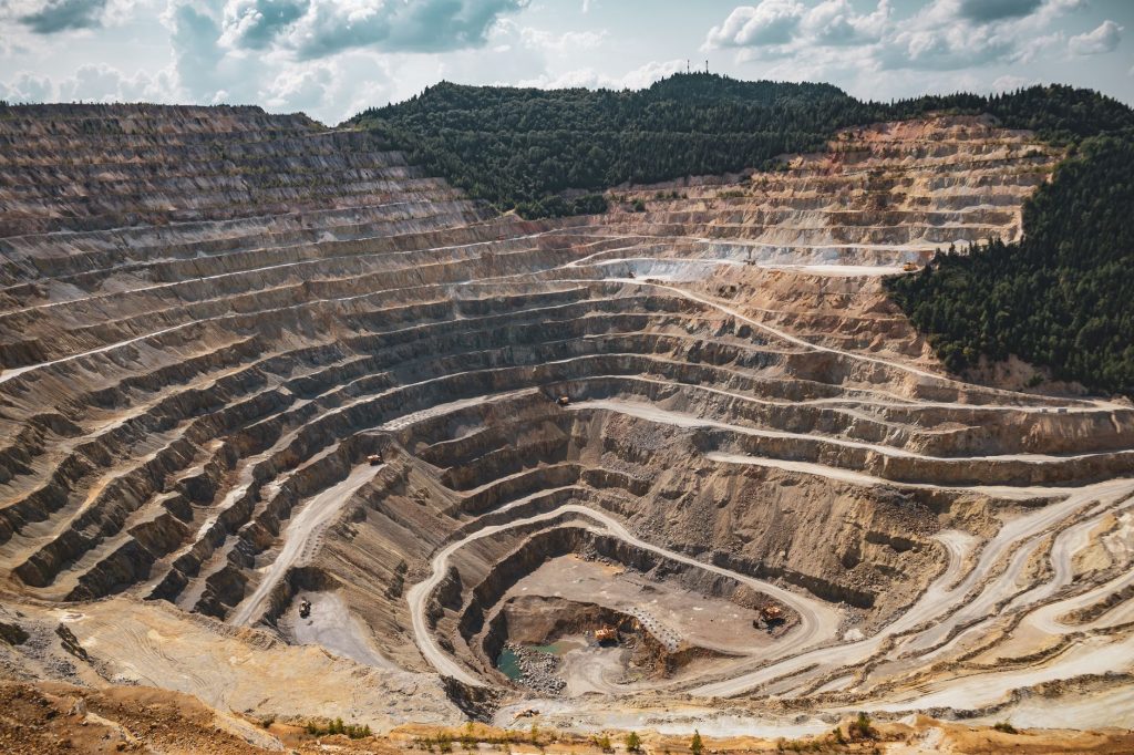 Trump’s Billion-Dollar Mining Deal Sparks Concerns of Conflicts of Interest