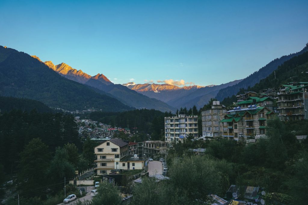 Man Walks 1 Km Downhill for Blinkit Order, Frustration in the Hills
