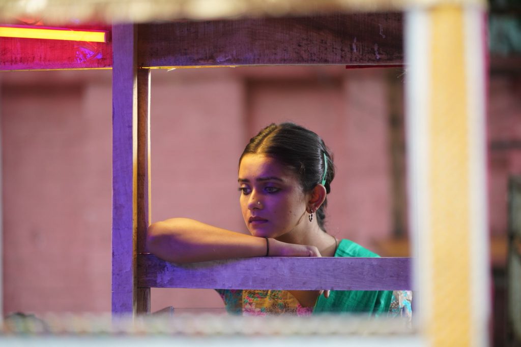 Alia Bhatt’s Action Packed ‘Alpha’ Earns Rs 15 Crore on Day 1