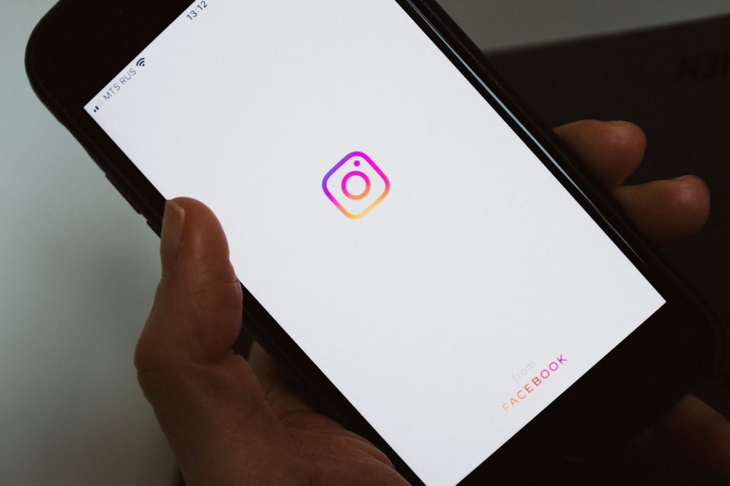 Instagram Child Abuse Ads: Govt Cautions Meta
