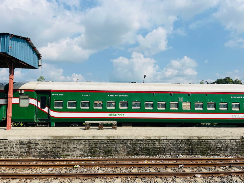 Viral Train Coach Video: ‘Suhagraat’ Decor Myth Busted