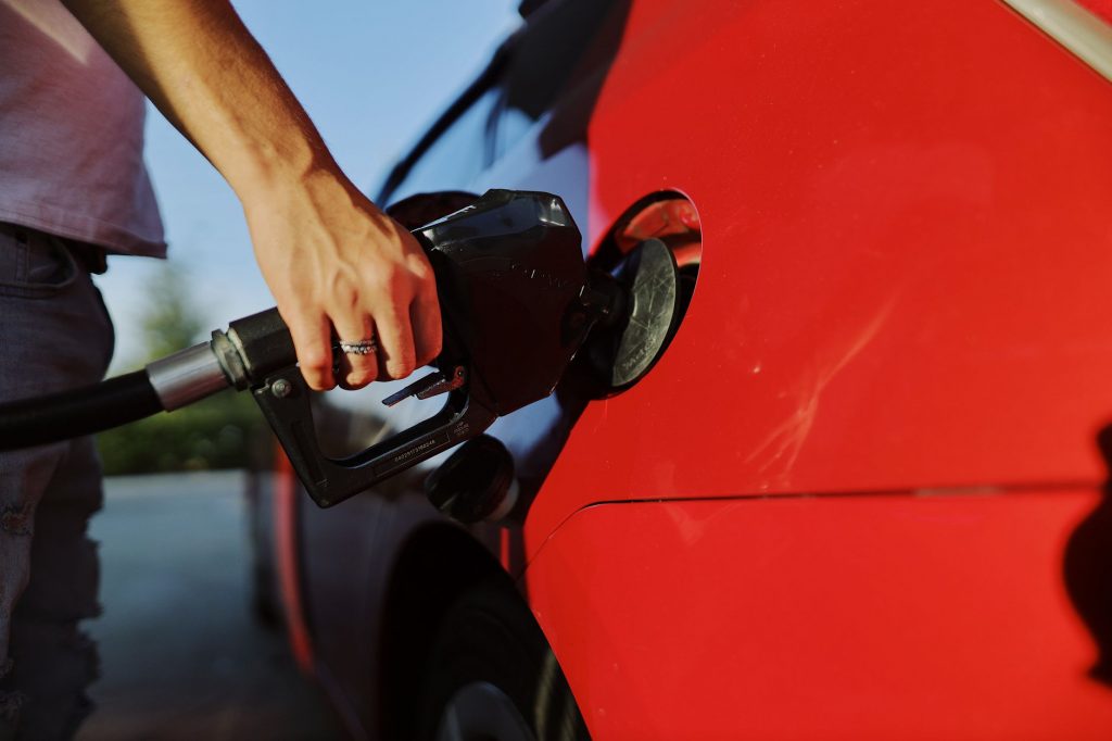 Mercedes-Benz Clarifies E20 Fuel Impact on Cars