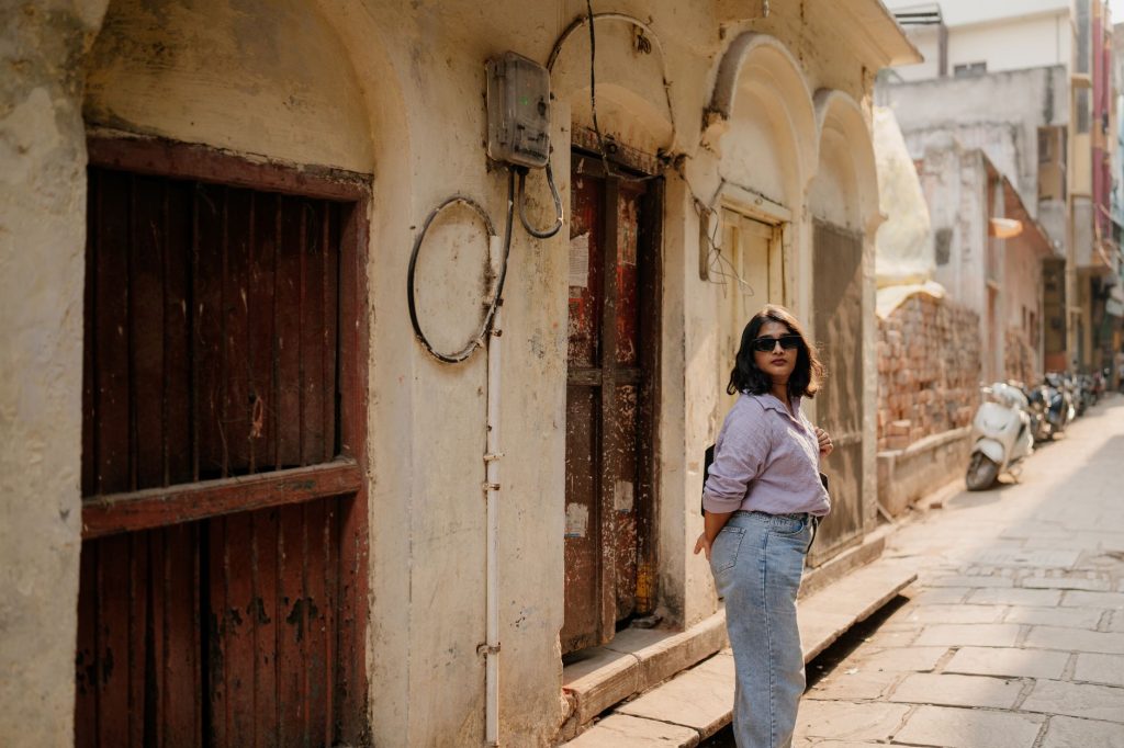 Priyanka Chopra’s Stunning Varanasi Look Sends Fans into Awe