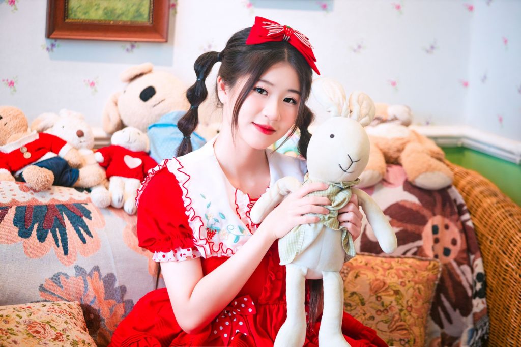 Yang Zhilin: The Mind Behind Kimi AI’s Viral Surge