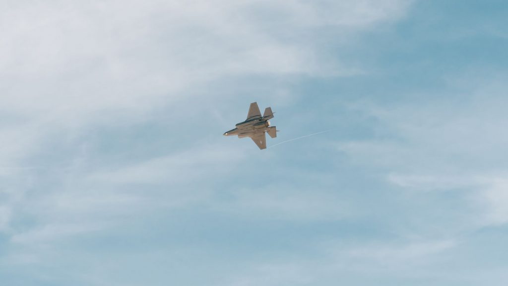 Pilots Warn of Flight Risks Amid West Asia Conflict