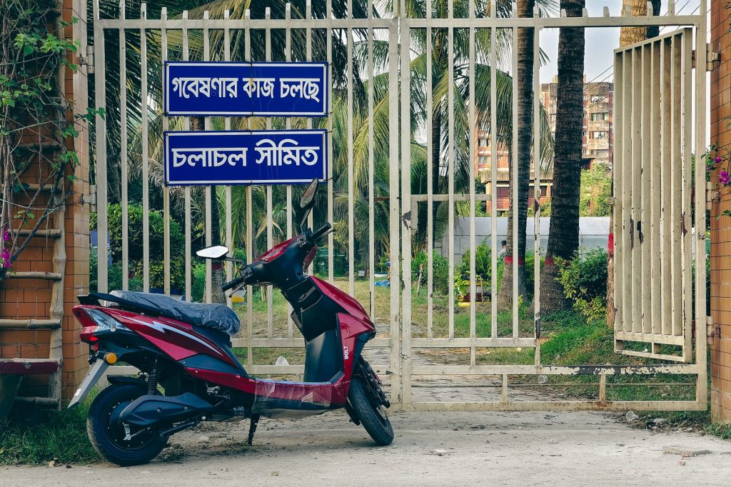 Bengaluru CEO’s Scooty Stunt for Stellar Quarter
