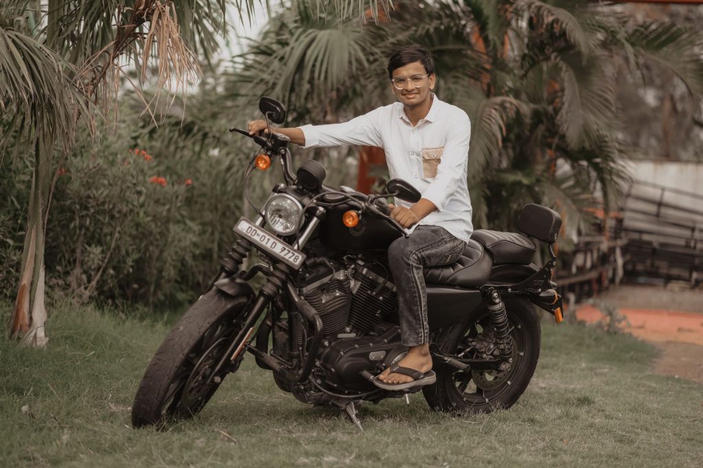 Snake Enters Rs 3 Lakh Bike in Surat, Heart-Stopping Rescue Caught on Camera