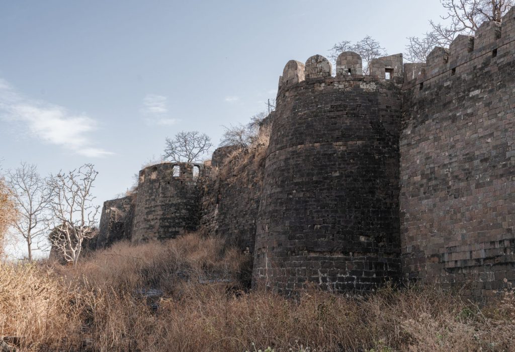 Tourists Scolded for Smoking at Lohagad Fort, Video Sparks Debate