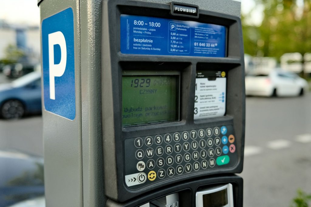Kolkata to Get a Unified Digital Parking System, Here’s What You Need to Know