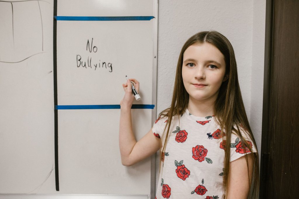 15-Year-Old Girl's Shocking Apology for Abusing PM Goes Viral