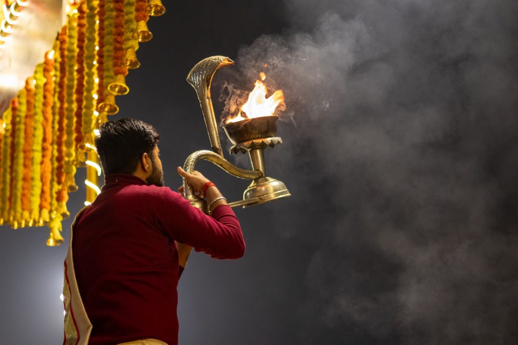Ujjain's Mahakaleshwar Bhasma Aarti Goes Virtual Reality
