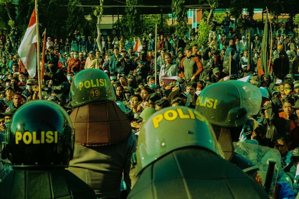 Kashmir Unrest: Can Pakistan Regain Control?