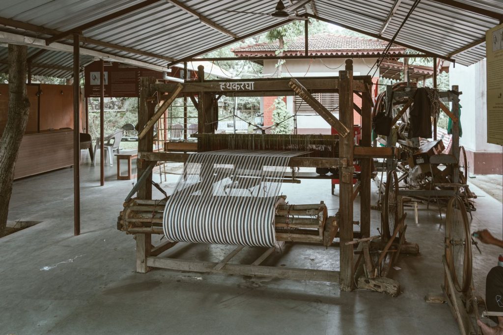 PM Modi Urges Nation to Celebrate Handloom Heritage