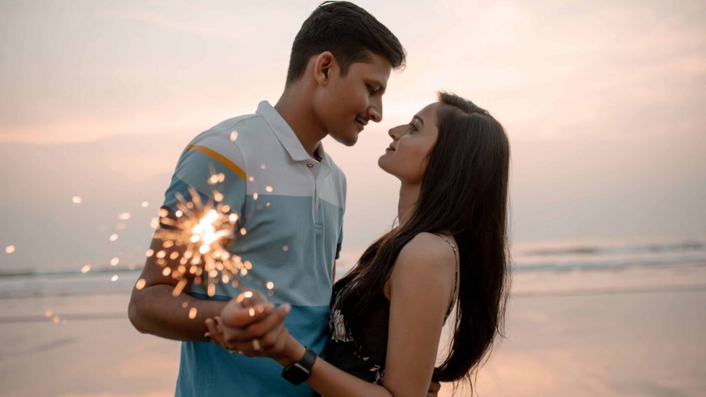 Mrunal Thakur Responds to Dating Rumors with Cricketer Yashasvi Jaiswal
