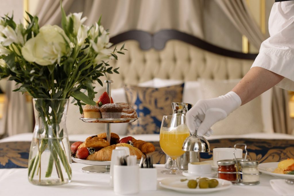 Expired Food at 5-Star Hotels: How Safe is Bengaluru’s Luxury Hospitality?