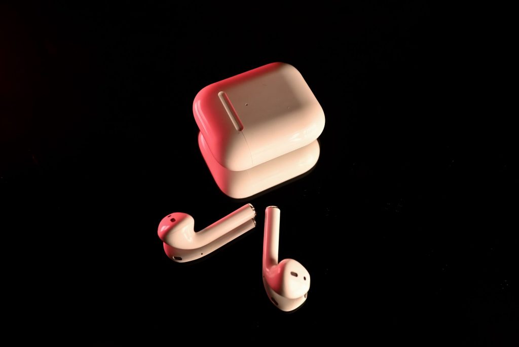 Top Earbuds: Apple, Sony, Bose Lead 2026 Pack
