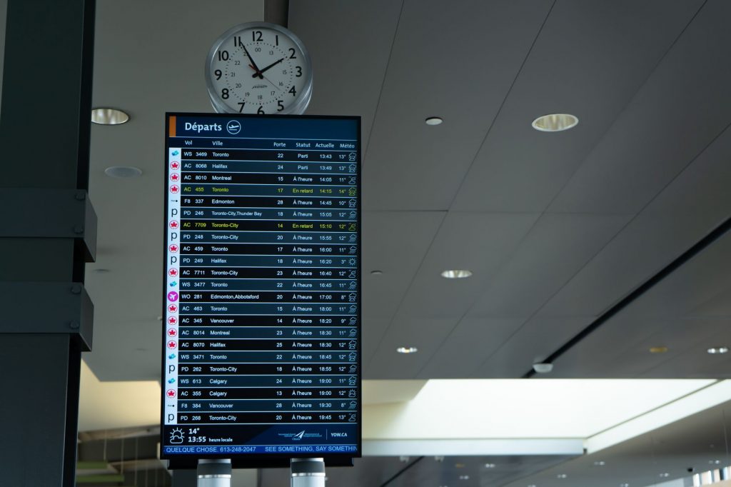 Smoke Disrupts Flights in Canada, Echoes India’s Weather Woes