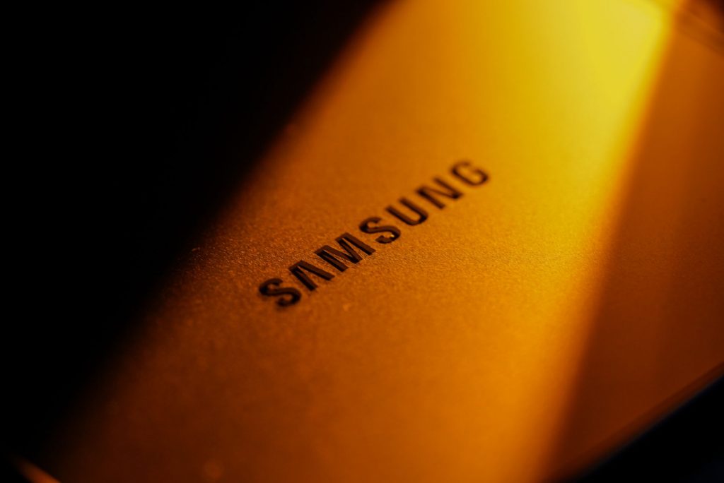 Samsung Electronics Deals for Indians!