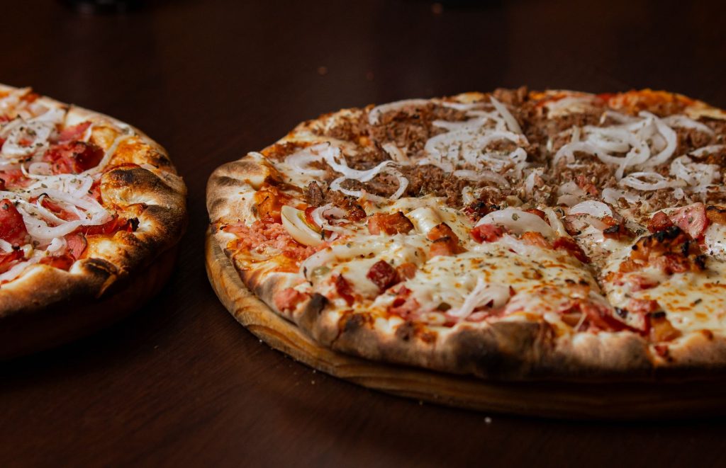 Mumbai’s Domino’s Pizza Outlets Face Heat Over Unhygienic Conditions