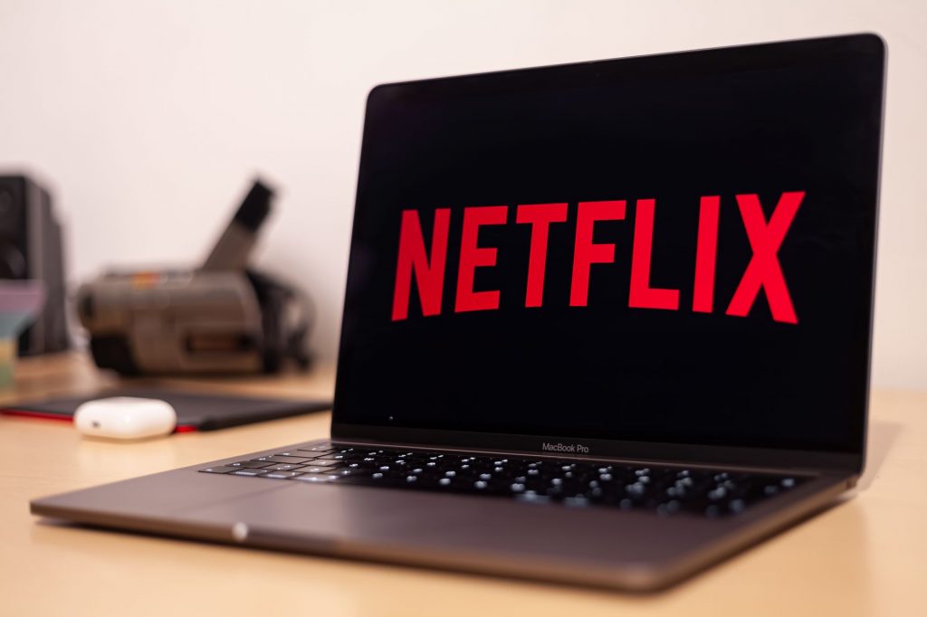 Netflix to Bring Lynn Painter’s ‘Better Than The Movies’ to Life