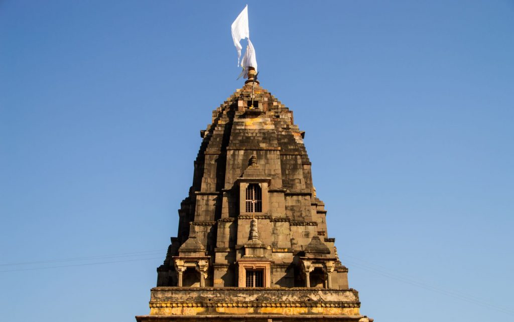 Chaos at Mahakal Temple!
