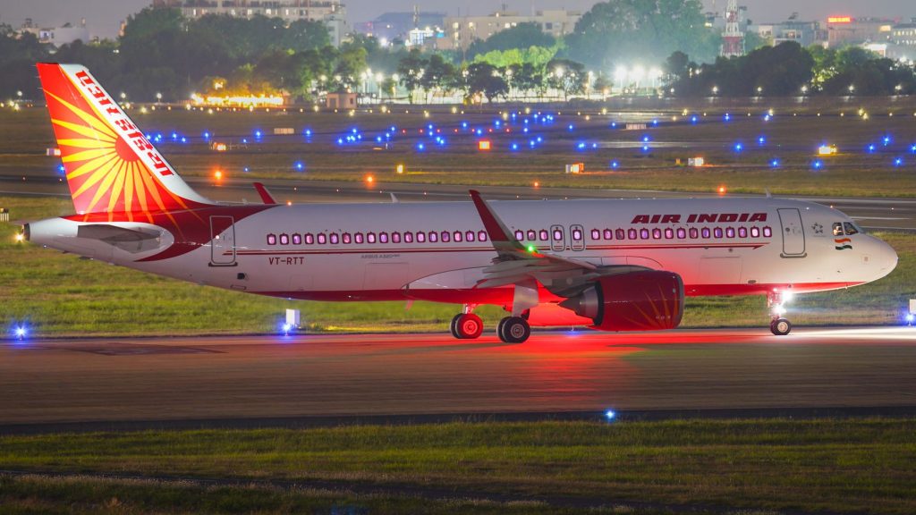 Foreign Airlines Soar as Indian Carriers Retreat Abroad