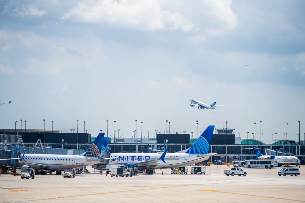 Chicago's Airport Train: A Journey Begins