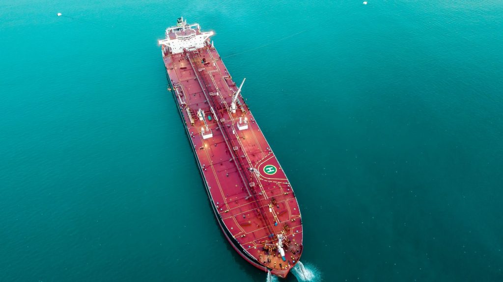 US Drops Bomb-Video on Iran Tanker, Taunts Tehran